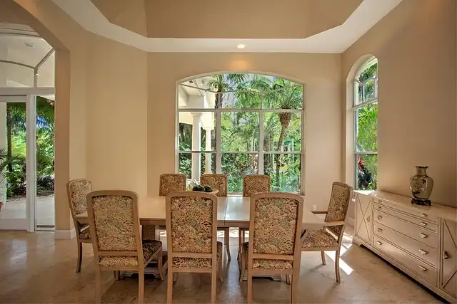 Luxury Homes: Shared Gardens & Historic Estates